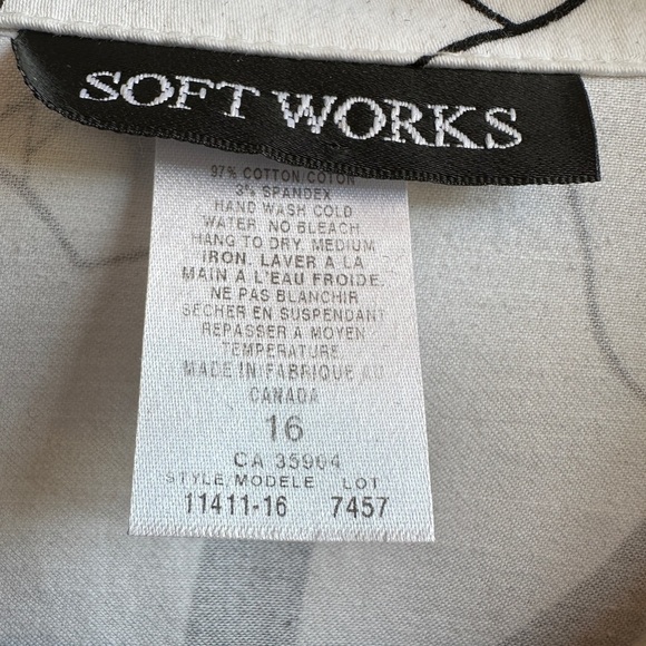 Black & White Tropical Travel Jacket – Lightweight Zip Front | Size 16 - Picture 4 of 8